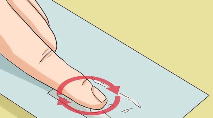 8 Natural Methods to Remove Glue Stains on Any Surface