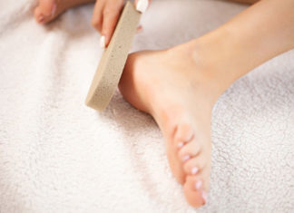 How to Easily Remove Dead Skin from Your Heels at Home: 2 Proven Solutions