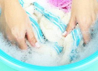 “Efficient and Simple Solutions for Removing Oil Stains from Clothing”