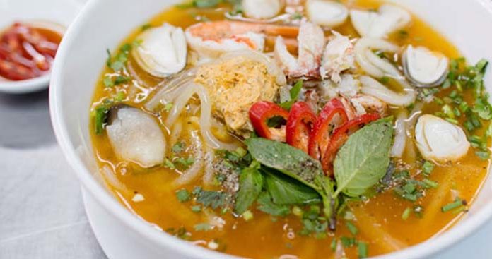 Check Out: 10 Yummiest Restaurants Around Da Lat Marketplace