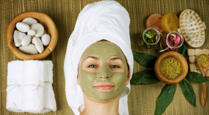 Frequency of Facial Sauna and Mask Usage: Advice for Skincare Regimen