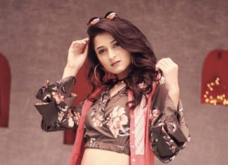 Five Ways to Mix and Match Old Clothes to Save Money and Stay Stylish