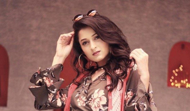 Five Ways to Mix and Match Old Clothes to Save Money and Stay Stylish