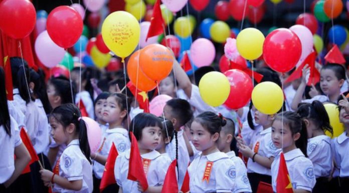 “Glimpsing the Future: 15 Beautiful and Meaningful Poems for the Start of the 2023-2024 School Year”