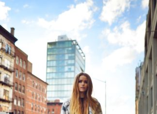 European Women’s Fashionable Street Looks