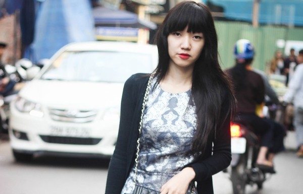 Picturesque Street Style Displayed By Young Women in Hanoi Last Week