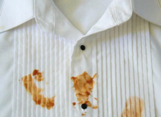 5 Simple Ways to Keep Your Clothes White and Fresh