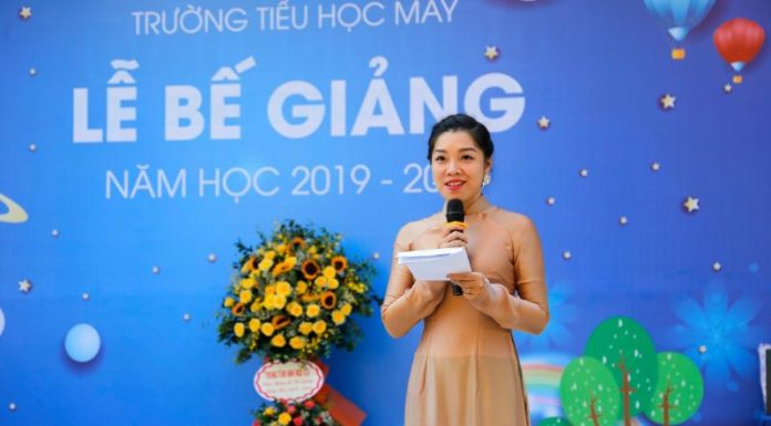 30 Emotional Farewell Graduation Status Updates and End-of-Year Summaries