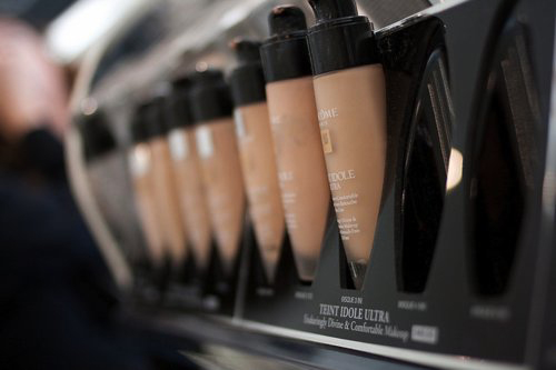 Tips for Selecting the Right Cosmetics for You