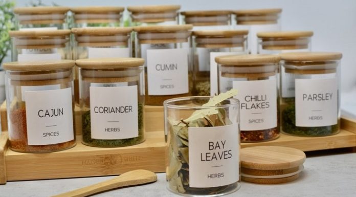 Organizing a Tidy Kitchen: 10 Tips Every Woman Should Know