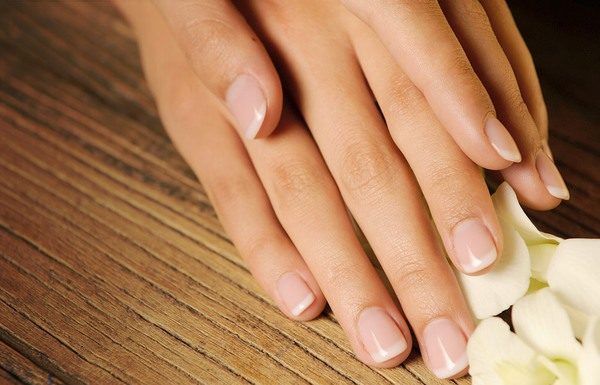 Tips for Keeping Hands Fair and Bright in the Summer Heat