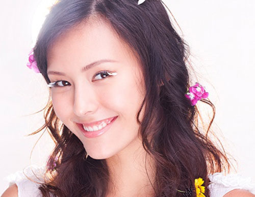 Expert Advice for Caring for Sensitive Skin with Makeup