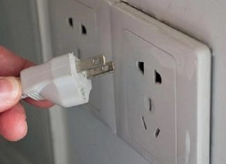 Easy and Quick Home Cleaning Tips for a Mini Fridge