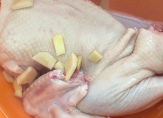 A Tasty Twist: Boiling Duck for a Fragrant, Delicious Meat Feast