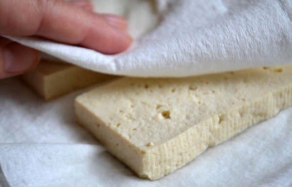 How to Make Delicious and Fragrant Tofu with These Two Steps