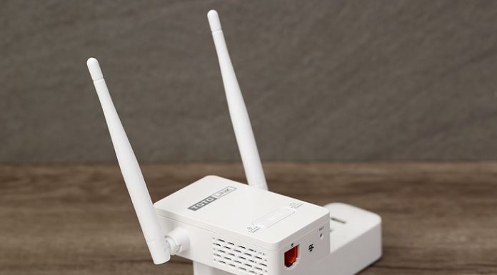 How to Configure a TOTOLINK WiFi Range Extender