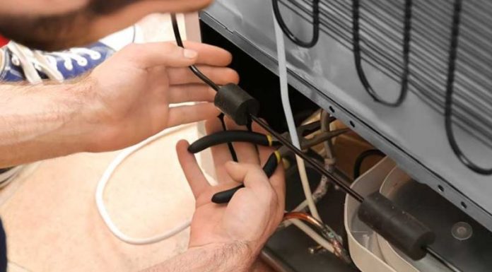 Maximizing Savings: Cleaning Refrigerator Section Can Cut Electricity Costs