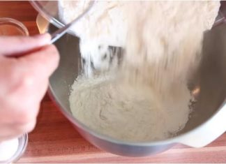 How to Use Cake Flour: Tips and Tricks