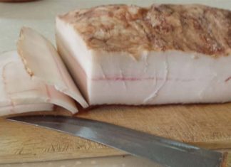 Make Russian Salted Lard Easily with this Flavorful Recipe!