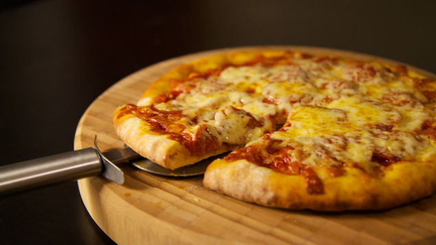 Secrets for Keeping Toppings and Crust of Your Take-Out Pizza Intact