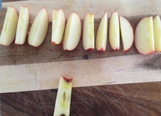 “Small Trick Can Keep Apple Slices Fresh All Day Without Turning Brown”