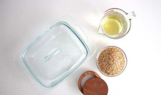 “Unbelievable: Fluffy Rice Achieved in Glass Container!”