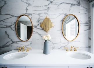 How to Beautifully Incorporate Mirrors into Home Decor
