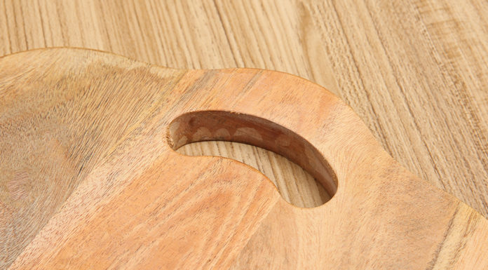 30 Years Later: The Real Purpose Behind Every Cutting Board’s Small Hole Revealed