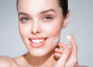 11 Simple Skin Care Tips Every Woman Over 25 Should Remember to Stay Forever Young