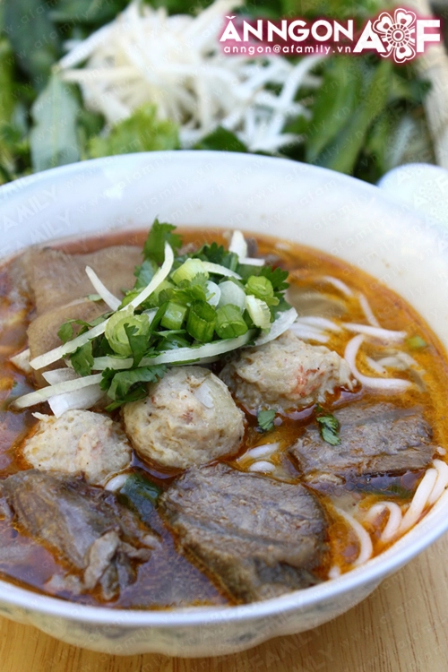 Little tips to make your Bun Bo Hue taste delicious