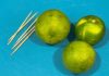 An surprising method to squeeze lemons without cutting to extract more juice and an extremely easy way to choose and buy fresh, juicy lemons.