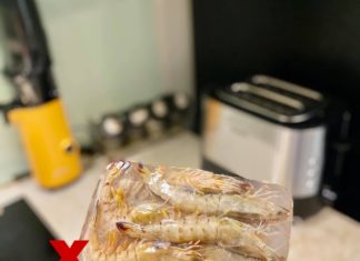 Frozen shrimp locked in ice like this is no longer delicious: Simple and effective ways to fix it that most of us don’t know!