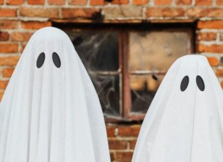 30+ Funny and Meaningful Halloween Wishes for Your Loved Ones