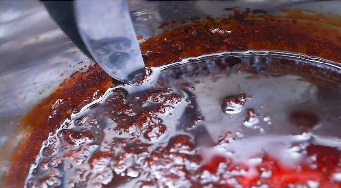 5 Easy Tips to Remove Burnt Stains and Residue from Cookware