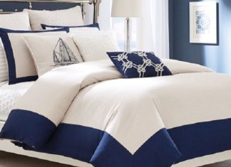 8 Meaningful Wedding Anniversary Gifts for Elderly Parents