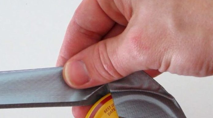 7 Simple Ways to Open a Stubbornly Tightened Jar or Bottle Lid