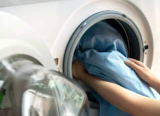 8 Common Mistakes People Make When Doing Laundry