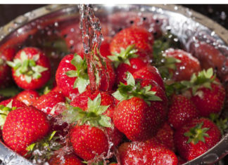 5 Effective Methods to Wash Fruits and Vegetables to Remove Pesticides