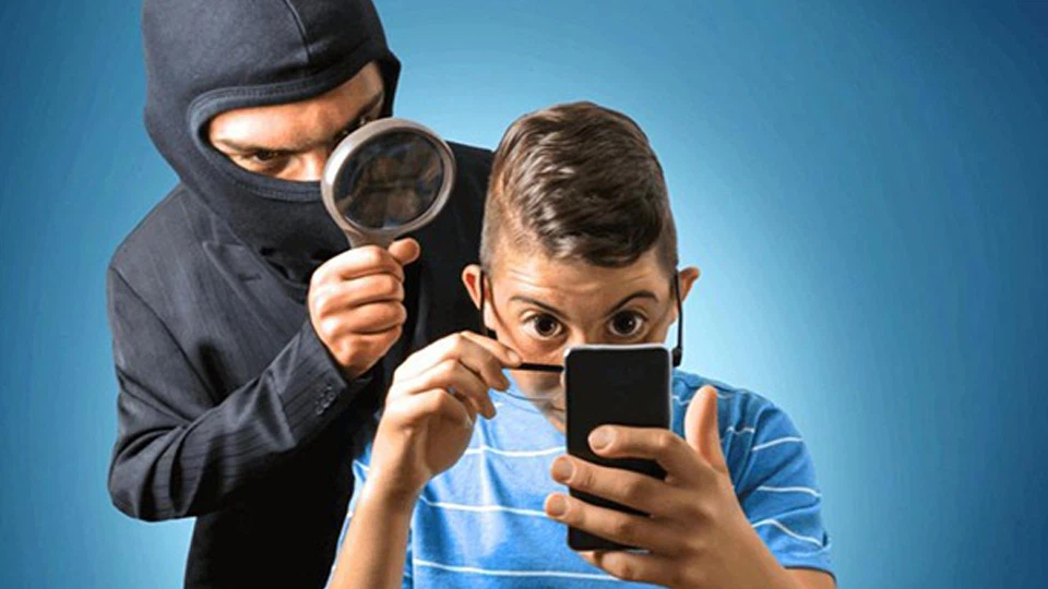 “Is Your Phone Spilling Your Secrets? Learn How to Uncover Tracking and Protect Your Privacy”