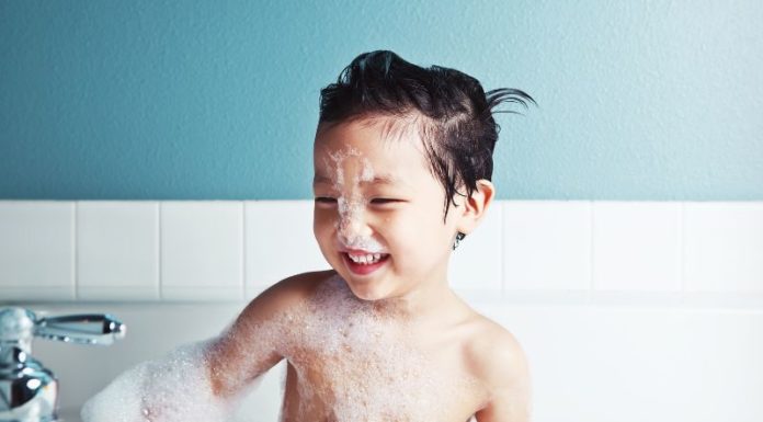 Ingraining Good Bathing Habits in Kids: Easy and Comfortable Tips to Follow