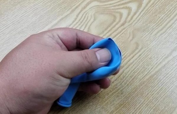 What happens when you put a balloon in the bathroom?