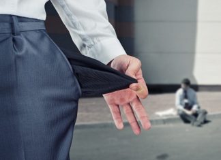 8 Habits That Keep You Poor Despite Having a Decent Income