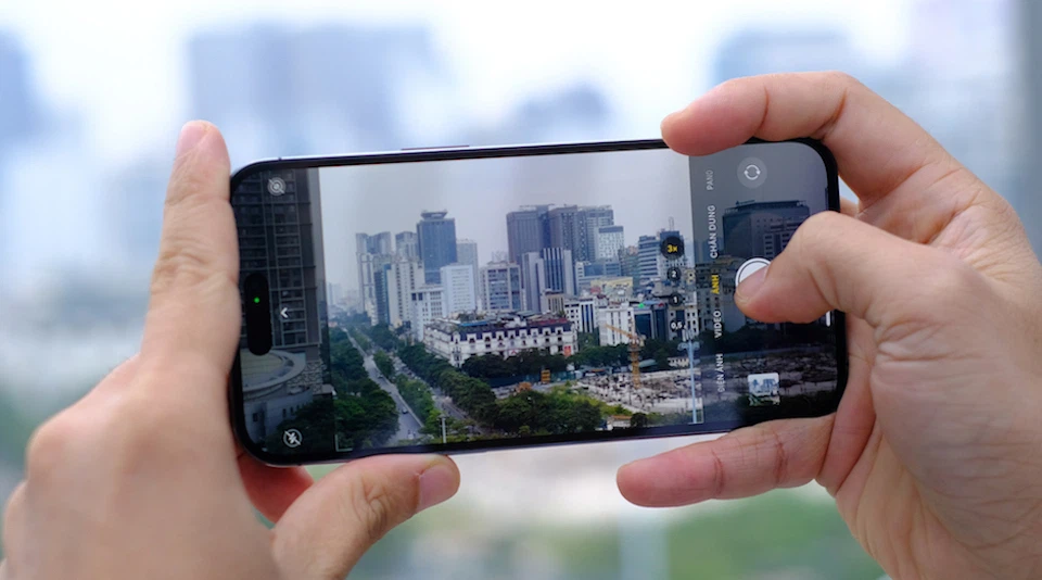 Tips for Taking Professional-Level Photos with an iPhone 14 Pro Max