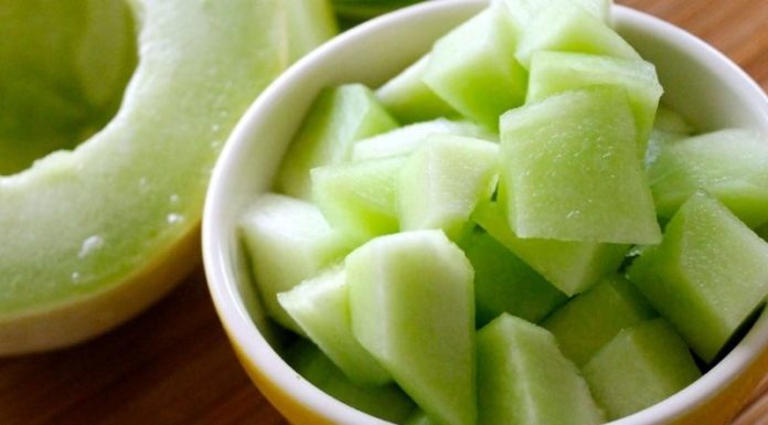 How to choose delicious, sweet, and chemical-free white pears