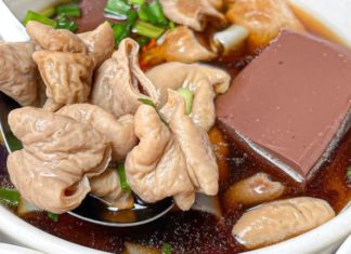 Delicious and Authentic Recipe for Ho Ngoc Hoa-style Hủ Tiếu Noodles