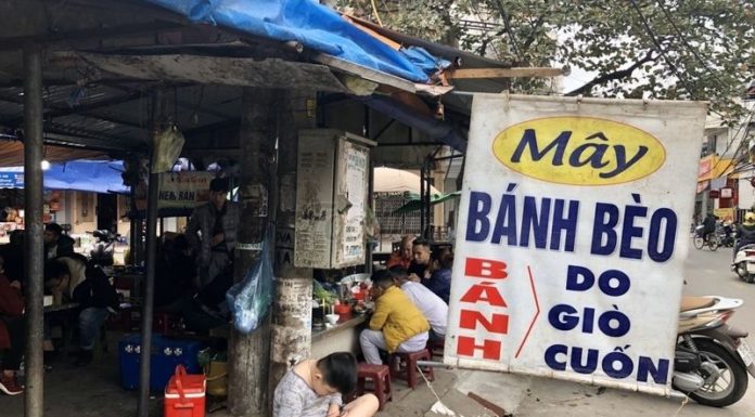 Craving for Food in the Evening: Delighting in Mrs. May’s Homemade Hai Phong Steamed Rice Cakes