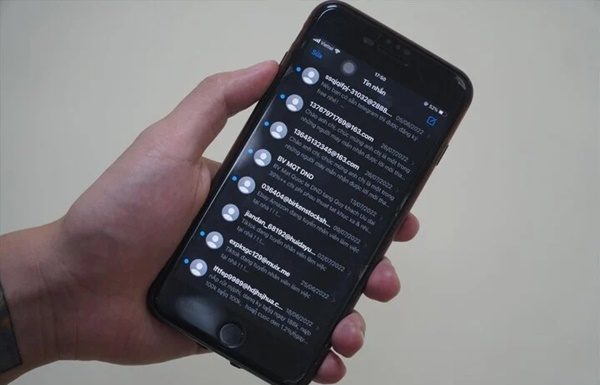 Immediate Shutdown Required If Your Phone Shows These Signs