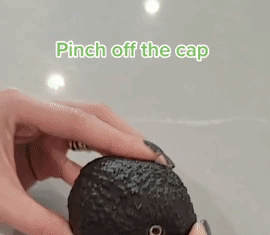 The foolproof guide to choosing avocados, know if they’re ripe or rotten in just 2 seconds!