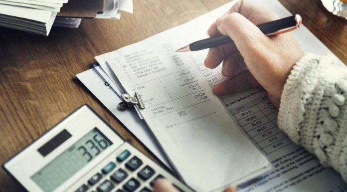 Learn 3 ‘golden strategies’ in spending to save efficiently