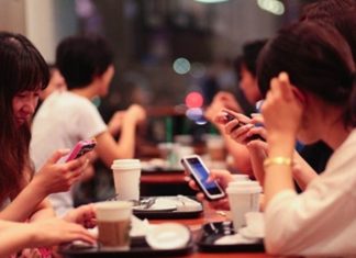 When should you take a break from using social media?